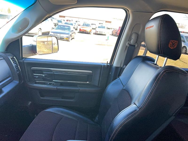 48453876 :رقم المزاد ، 1C6RR7MT8HS577635 vin ، 2017 Ram 1500 مزاد بيع