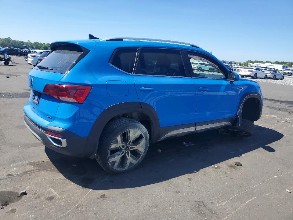Продаж на аукціоні авто 2022 Volkswagen Taos, vin: 3VV2X7B24NM009818, номер лоту: 47234056