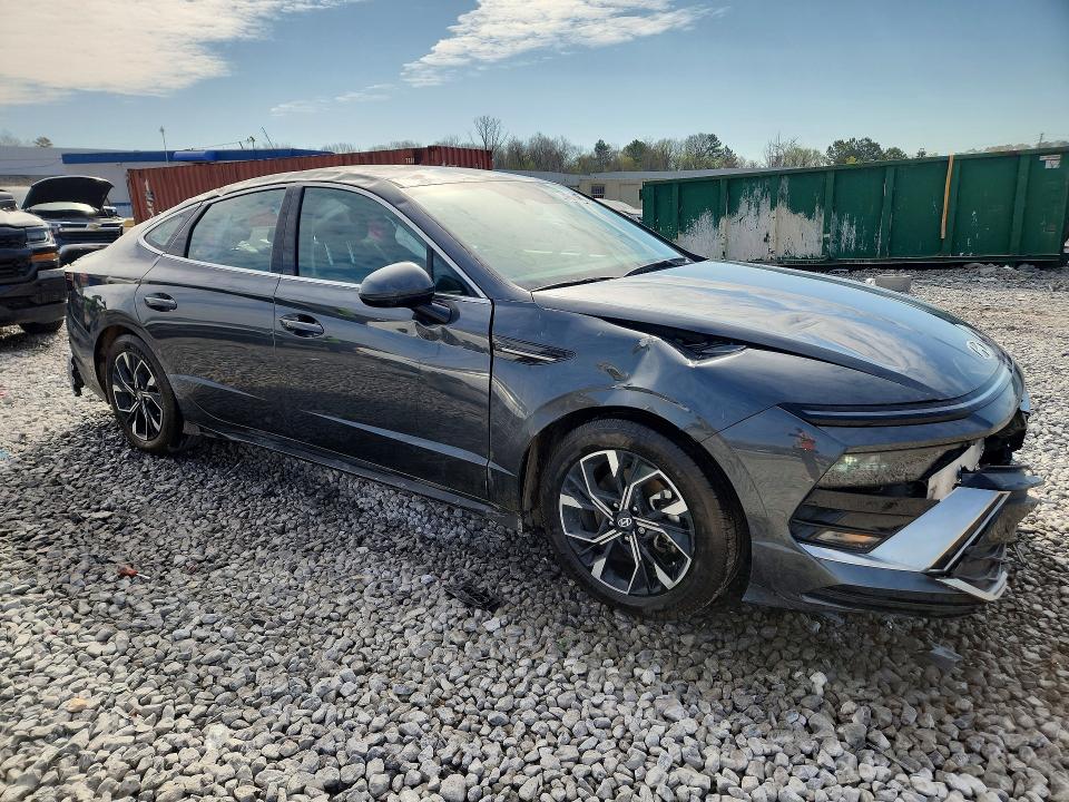 2024 Hyundai Sonata მანქანა იყიდება აუქციონზე, vin: KMHL64JA4RA415609, აუქციონის ნომერი: 46684696