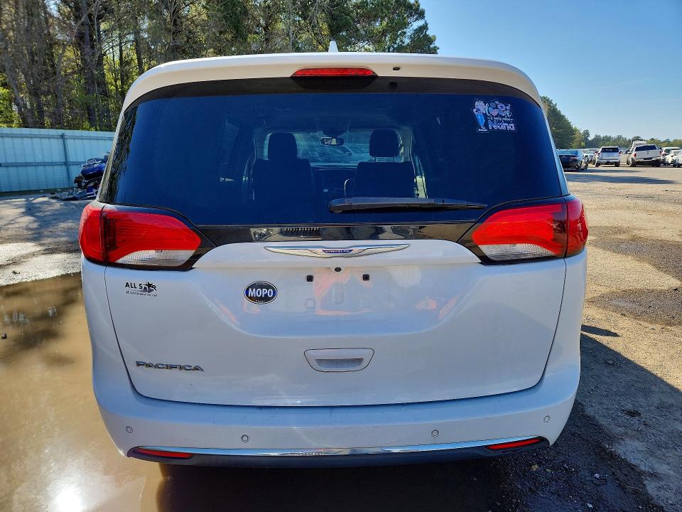 Продажа на аукционе авто 2018 Chrysler Pacifica, vin: 2C4RC1BG9JR120210, номер лота: 46497136