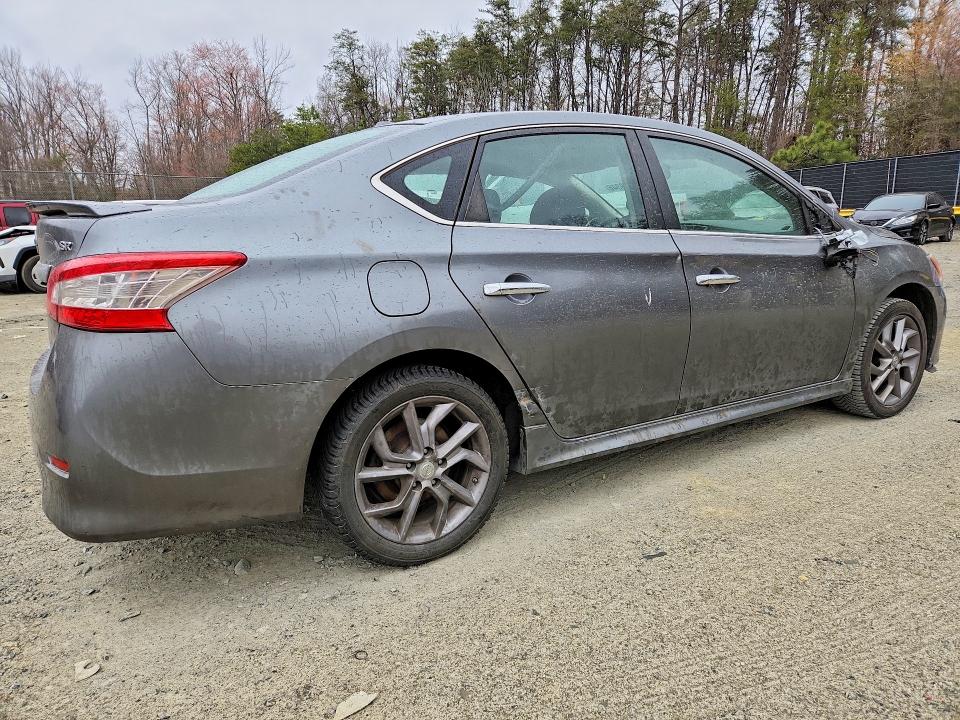 2015 Nissan Sentra მანქანა იყიდება აუქციონზე, vin: 3N1AB7AP8FY318081, აუქციონის ნომერი: 45479346