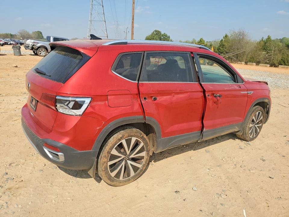Продажа на аукционе авто 2022 Volkswagen Taos, vin: 3VVLX7B29NM031415, номер лота: 47519906