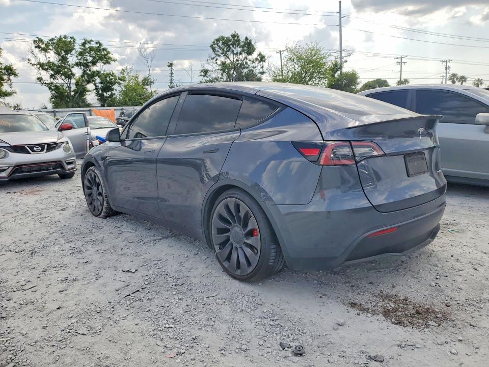 47750256 :رقم المزاد ، 5YJYGDEF9MF202006 vin ، 2021 Tesla Model Y مزاد بيع
