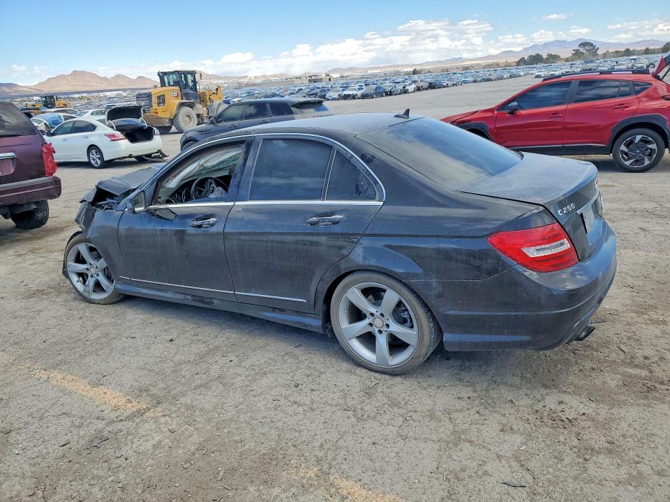 Продажа на аукционе авто 2014 Mercedes-benz C, vin: WDDGF4HB9EA966526, номер лота: 41768736