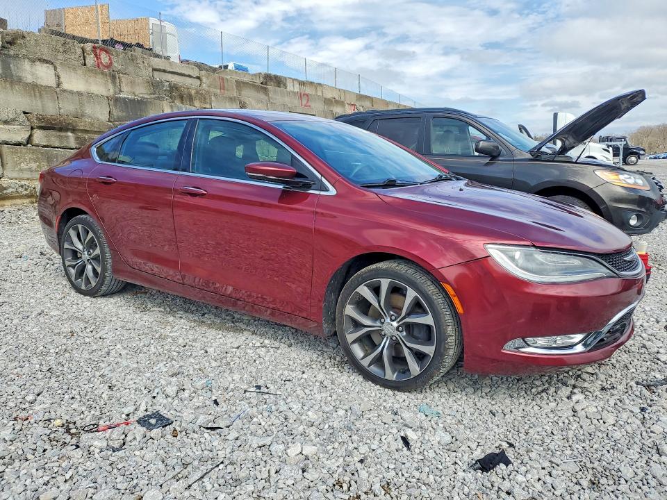 47935326 :رقم المزاد ، 1C3CCCCG8FN565157 vin ، 2015 Chrysler 200 مزاد بيع