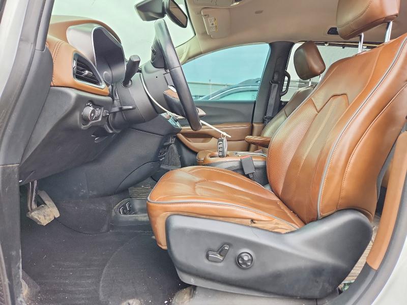 46506826 :رقم المزاد ، 2C4RC1GG5HR544955 vin ، 2017 Chrysler Pacifica مزاد بيع