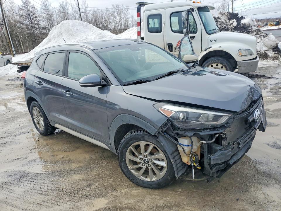 47895216 :رقم المزاد ، KM8J3CA45HU525828 vin ، 2017 Hyundai Tucson مزاد بيع