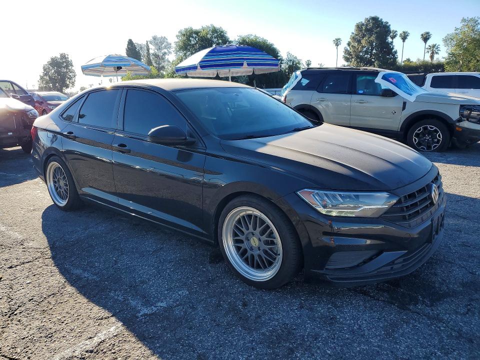 46033776 :رقم المزاد ، 3VWC57BU2MM033069 vin ، 2021 Volkswagen Jetta مزاد بيع
