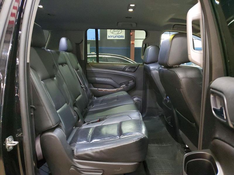 Продаж на аукціоні авто 2018 Chevrolet Suburban, vin: 1GNSKHKC6JR329752, номер лоту: 47693606
