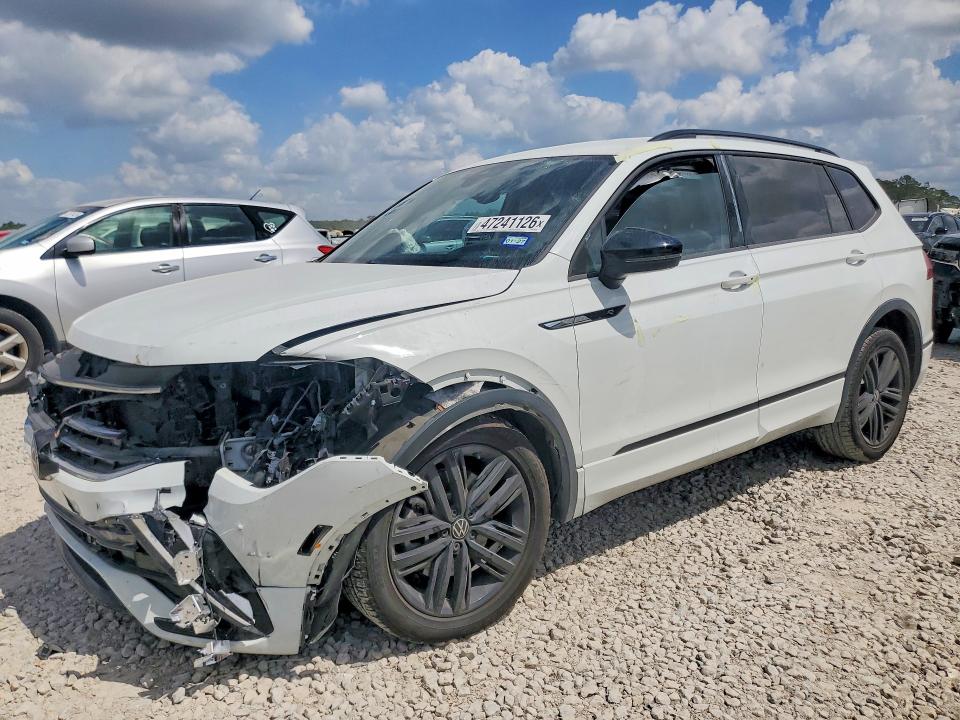 47241126 :رقم المزاد ، 3VVCB7AX2NM032501 vin ، 2022 Volkswagen Tiguan مزاد بيع