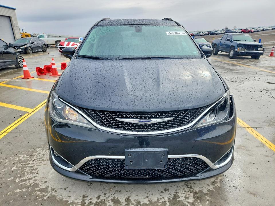 2017 Chrysler Pacifica მანქანა იყიდება აუქციონზე, vin: 2C4RC1BG7HR569377, აუქციონის ნომერი: 46236726
