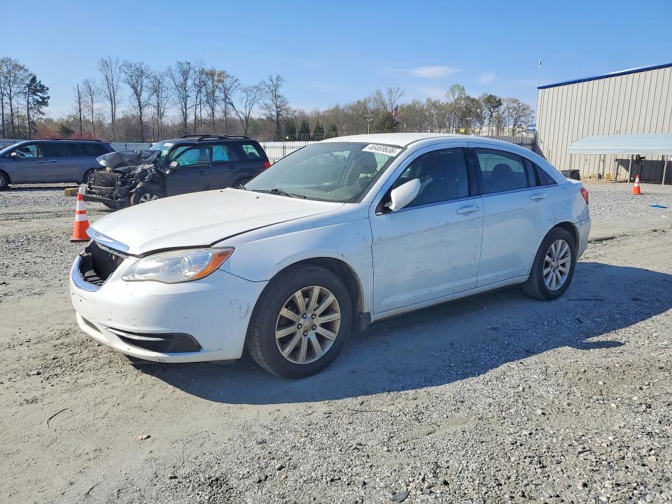 Продажа на аукционе авто 2013 Chrysler 200, vin: 1C3CCBBB8DN694139, номер лота: 46469636