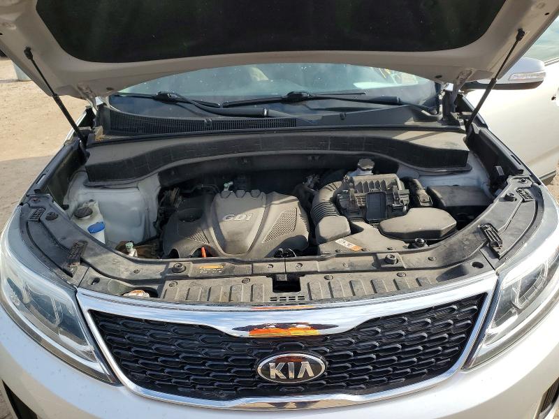 2015 Kia Sorento მანქანა იყიდება აუქციონზე, vin: 5XYKTCA68FG622692, აუქციონის ნომერი: 46640026