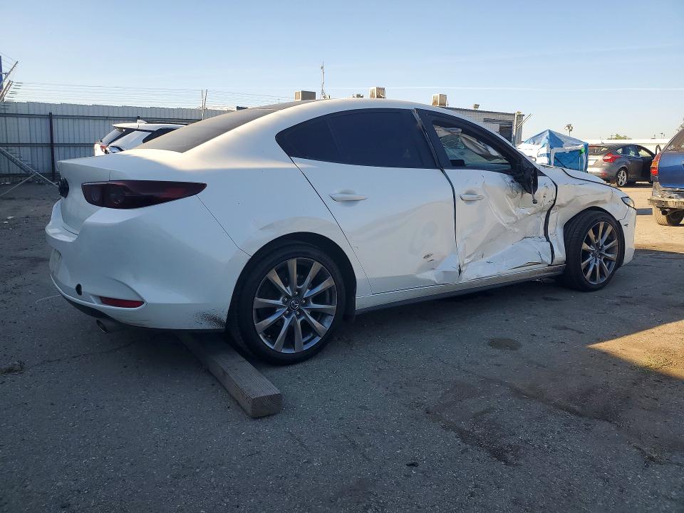 Продажа на аукционе авто 2019 Mazda 3, vin: JM1BPACL4K1114001, номер лота: 46100766
