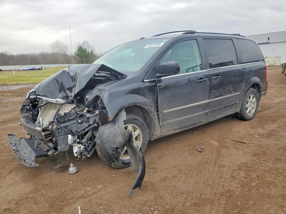 46915506 :رقم المزاد ، 2A4RR5D17AR113331 vin ، 2010 Chrysler Town & Country مزاد بيع