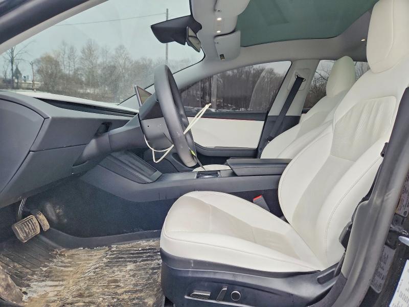 79400325 :رقم المزاد ، 5YJ3E1EB9SF909440 vin ، 2025 Tesla Model 3 مزاد بيع