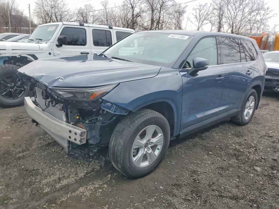 Продажа на аукционе авто 2025 Toyota Grand Highlander, vin: 5TDAAAA5XSS030060, номер лота: 46311286