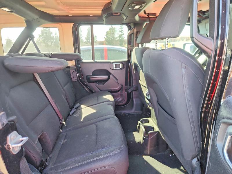47278756 :رقم المزاد ، 1C4HJXDG5JW110802 vin ، 2018 Jeep Wrangler Unlimited مزاد بيع