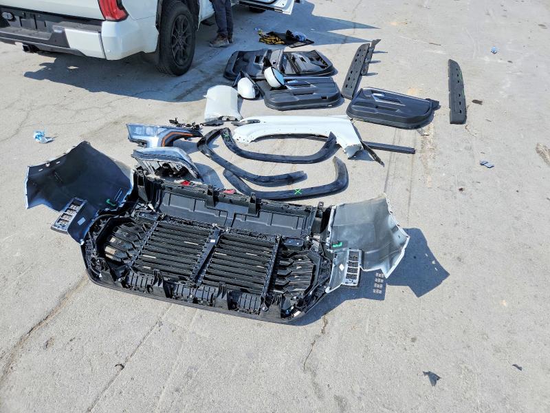 Продажа на аукционе авто 2025 Toyota Tundra, vin: 5TFWA5DB3SX288073, номер лота: 46936336