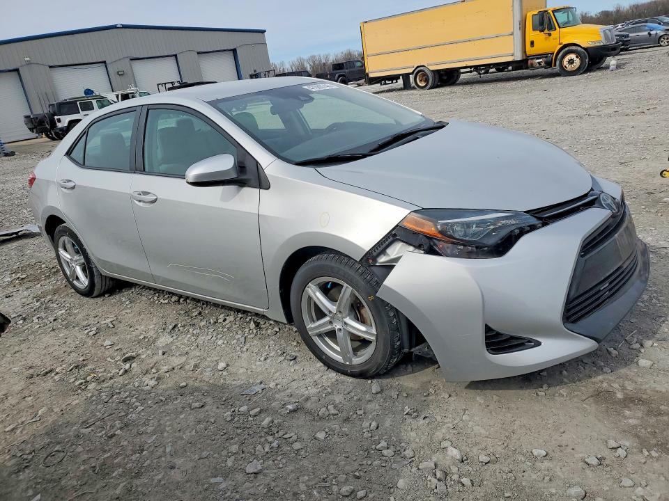 Продаж на аукціоні авто 2018 Toyota Corolla, vin: 5YFBURHEXJP847746, номер лоту: 47085746