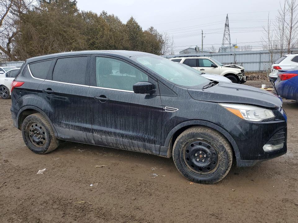 2015 Ford Escape მანქანა იყიდება აუქციონზე, vin: 1FMCU0GX9FUC51990, აუქციონის ნომერი: 79108655
