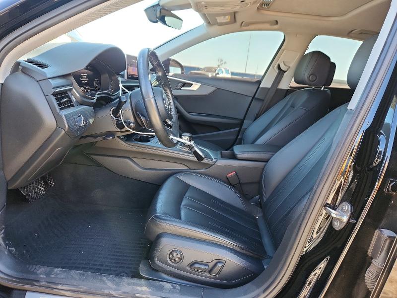 Продажа на аукционе авто 2017 Audi A4, vin: WAUDNAF49HN052046, номер лота: 47906786