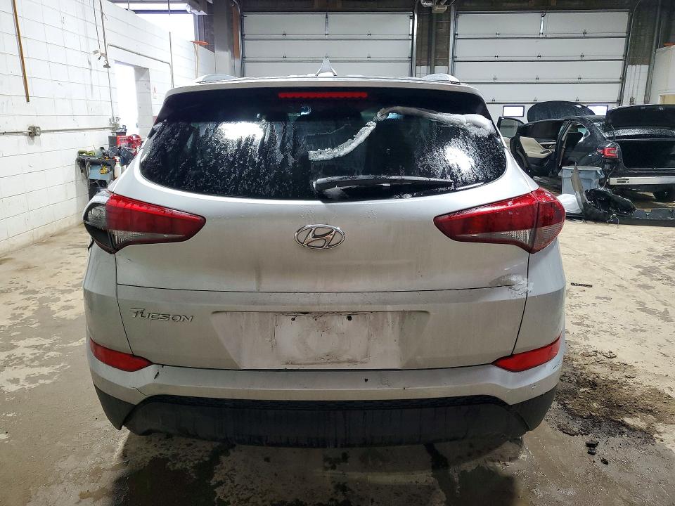 45656046 :رقم المزاد ، KM8J33A42JU693237 vin ، 2018 Hyundai Tucson مزاد بيع