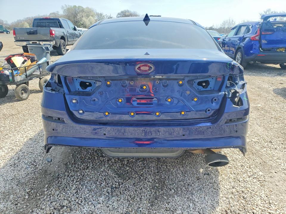 2019 Kia Optima მანქანა იყიდება აუქციონზე, vin: 5XXGT4L31KG310937, აუქციონის ნომერი: 46113416