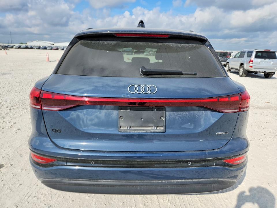 2025 Audi Q6 E-tron მანქანა იყიდება აუქციონზე, vin: WA114BGFXSA035294, აუქციონის ნომერი: 47830776