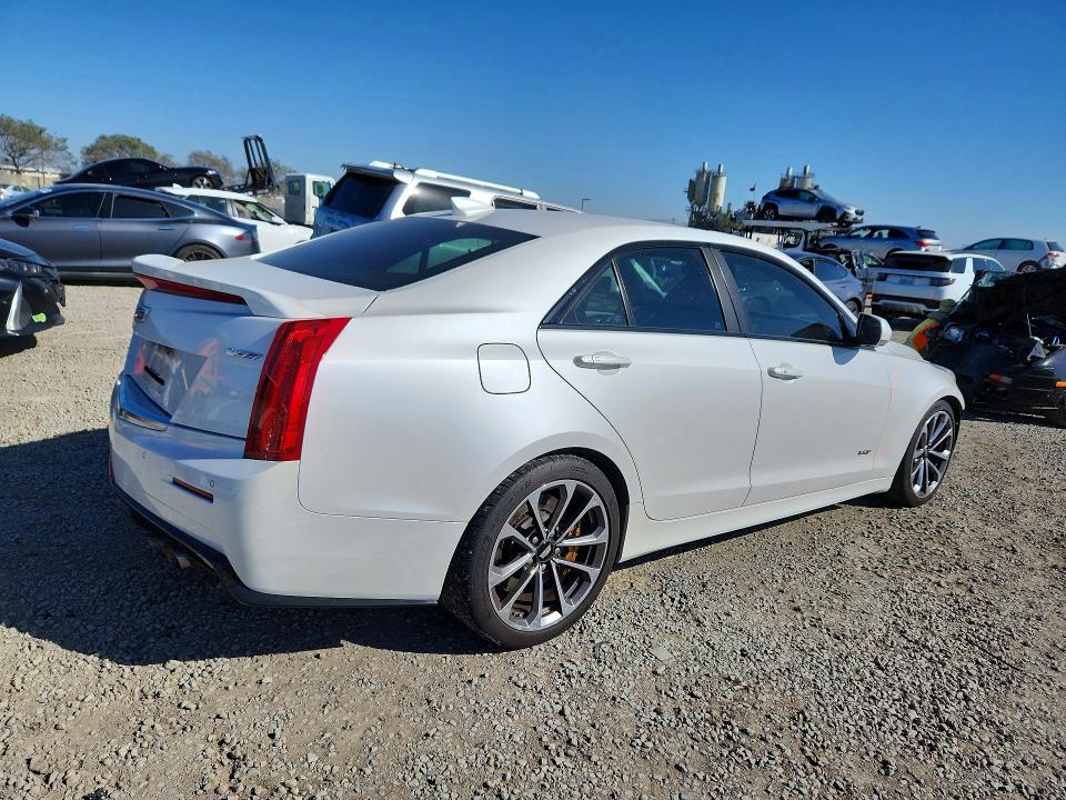 45658326 :رقم المزاد ، 1G6AN5SY6G0100560 vin ، 2016 Cadillac Ats-v مزاد بيع
