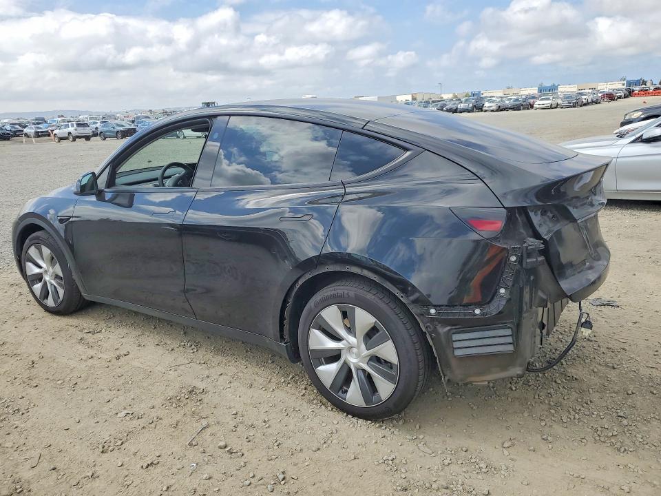 45548886 :رقم المزاد ، 7SAYGAEE6PF827721 vin ، 2023 Tesla Model Y مزاد بيع