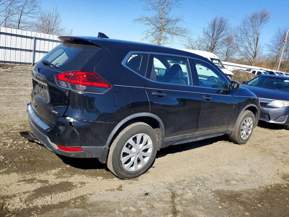 79685665 :رقم المزاد ، KNMAT2MV5HP615630 vin ، 2017 Nissan Rogue مزاد بيع
