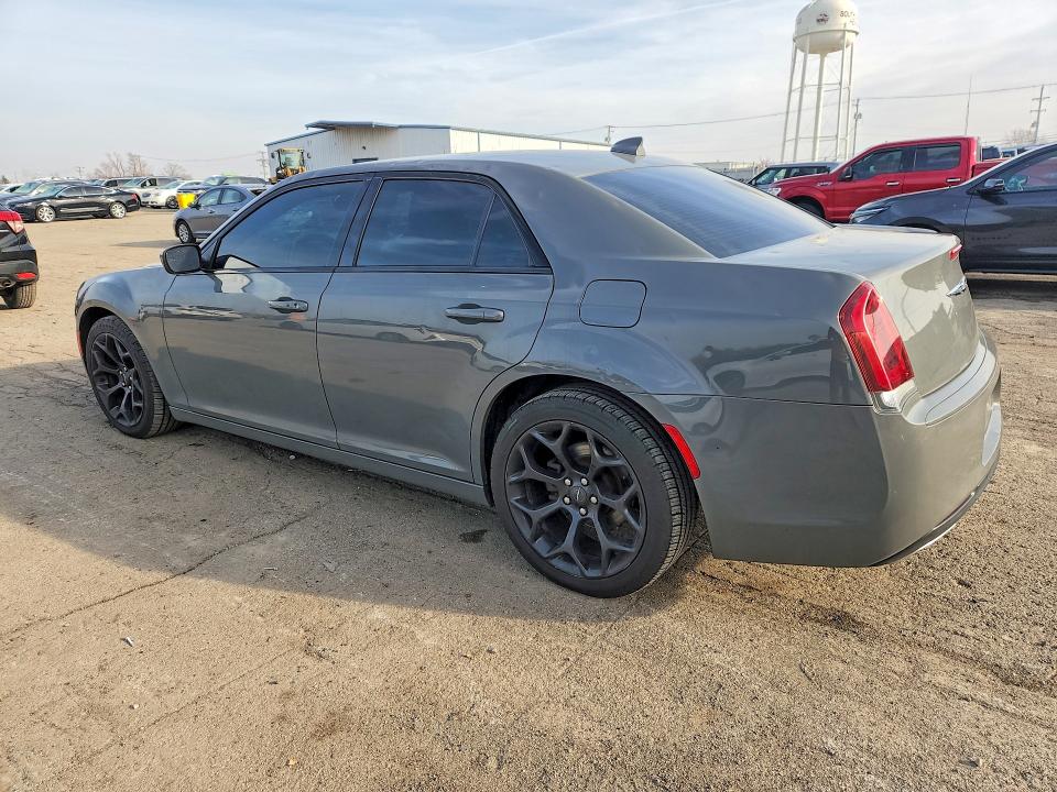 46952846 :رقم المزاد ، 2C3CCABG0KH516558 vin ، 2019 Chrysler 300 مزاد بيع