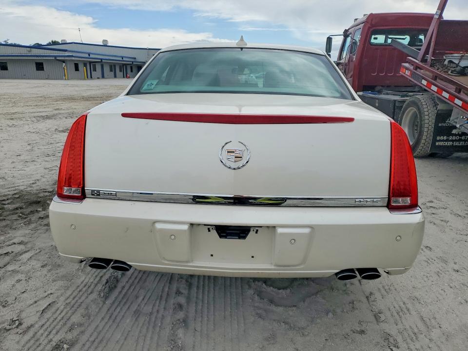 2011 Cadillac Dts მანქანა იყიდება აუქციონზე, vin: 1G6KH5E66BU136580, აუქციონის ნომერი: 47056566