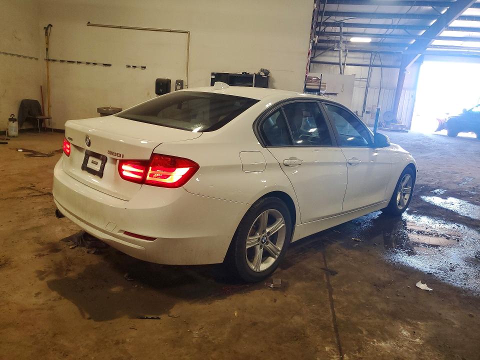 Продаж на аукціоні авто 2013 Bmw 320, vin: WBA3C3C5XDF982049, номер лоту: 42066716