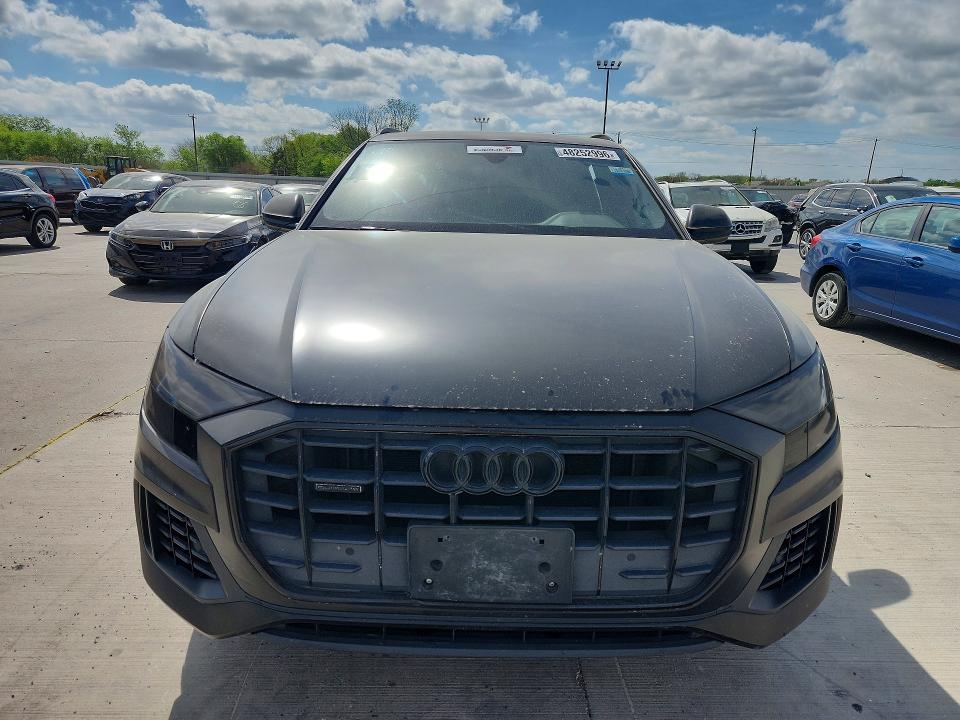 48252996 :رقم المزاد ، WA1AVAF19KD017493 vin ، 2019 Audi Q8 مزاد بيع