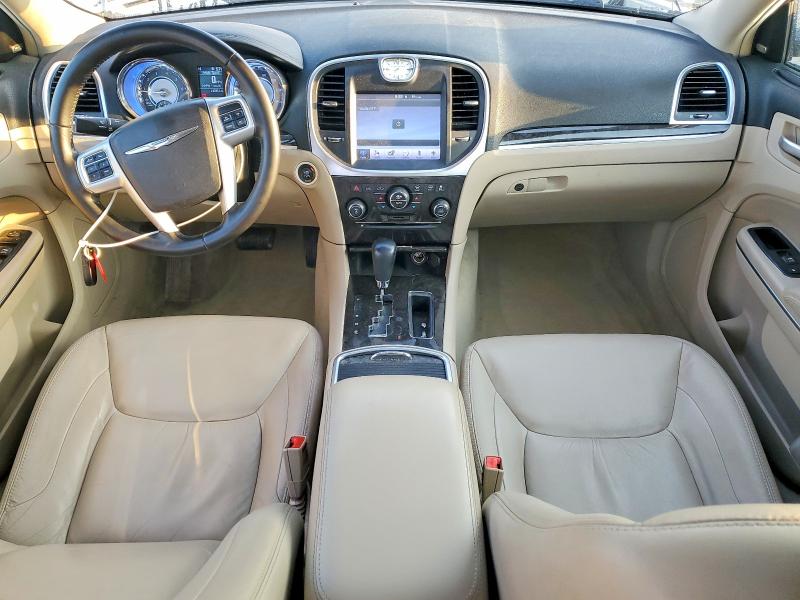 47295086 :رقم المزاد ، 2C3CA5CG7BH528976 vin ، 2011 Chrysler 300 مزاد بيع