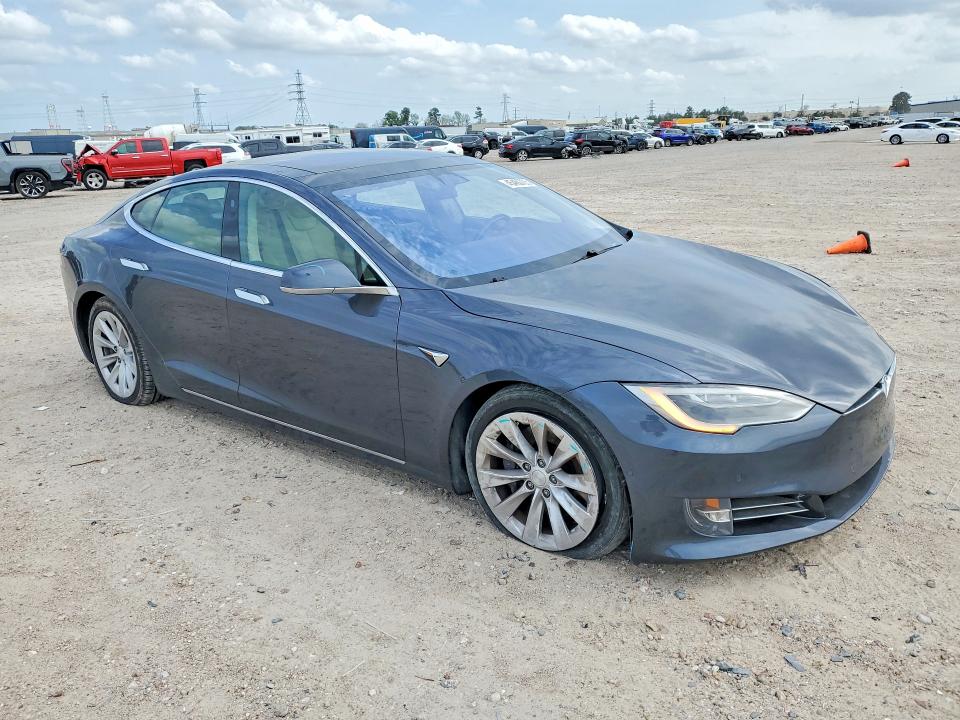 45460706 :رقم المزاد ، 5YJSA1E22GF167834 vin ، 2016 Tesla Model S مزاد بيع
