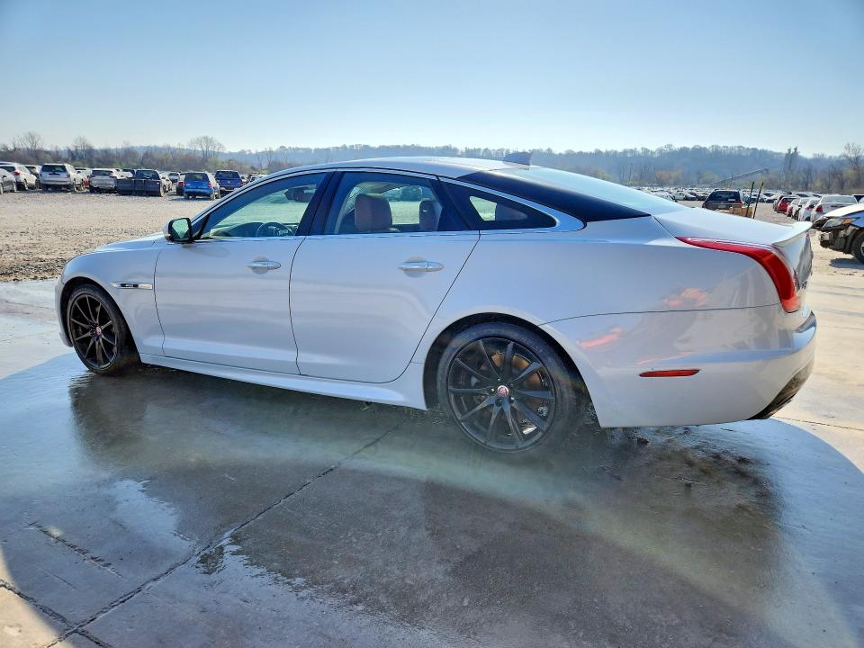 Продаж на аукціоні авто 2019 Jaguar Xj, vin: SAJXJ1CD0K8W20336, номер лоту: 47643776