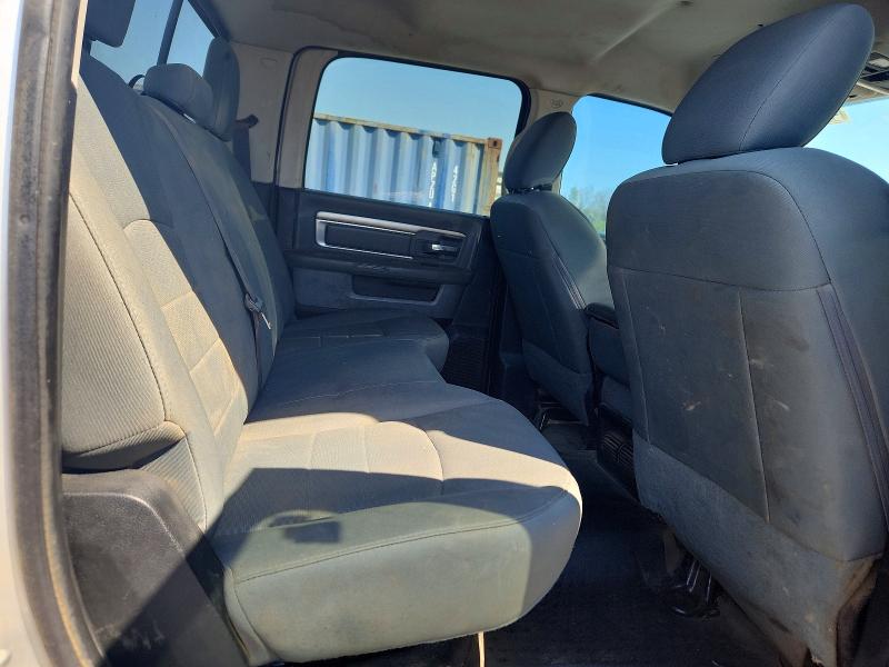 46567316 :رقم المزاد ، 3C6UR5DL9HG534475 vin ، 2017 Ram 2500 مزاد بيع