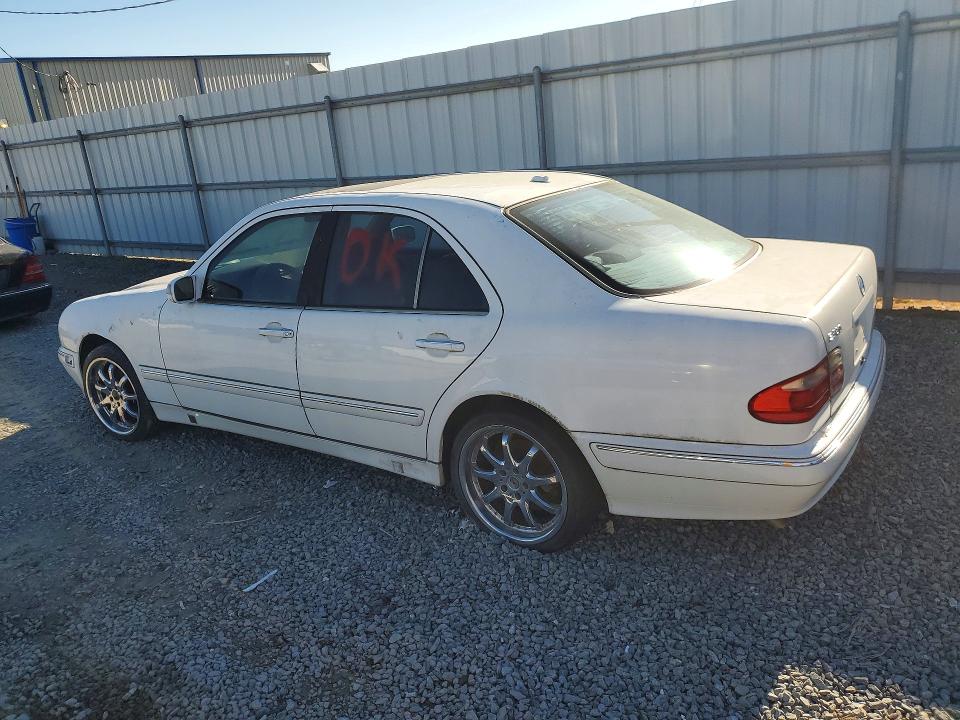 Aukcja sprzedaży 2000 Mercedes-benz E, vin: WDBJF65J7YB082721, numer aukcji: 41953926