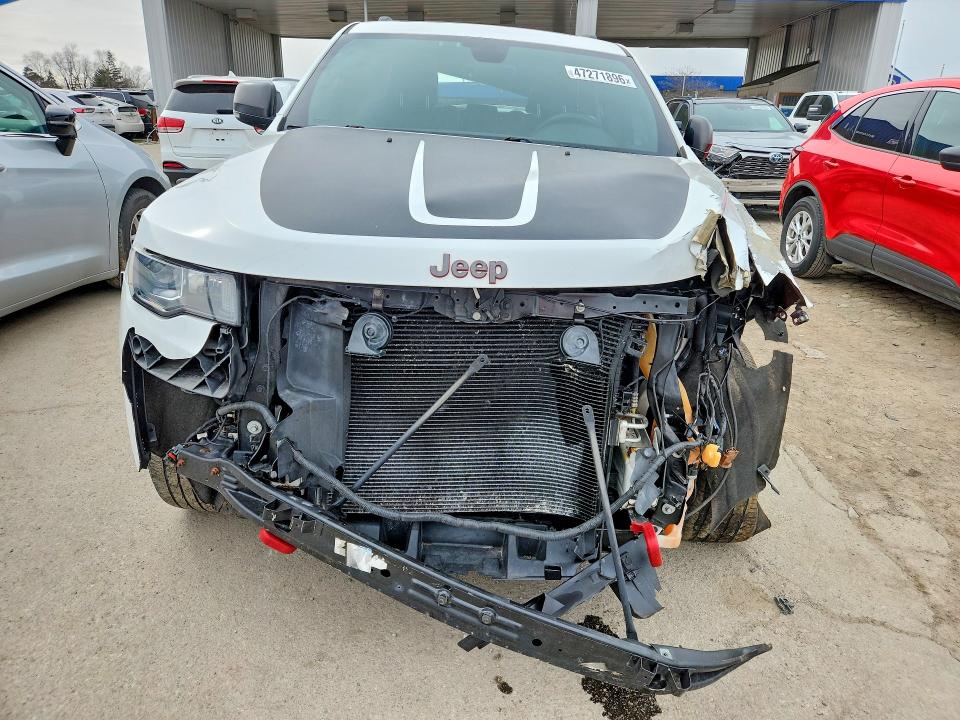 47271896 :رقم المزاد ، 1C4RJFLG9HC604981 vin ، 2017 Jeep Grand Cherokee مزاد بيع