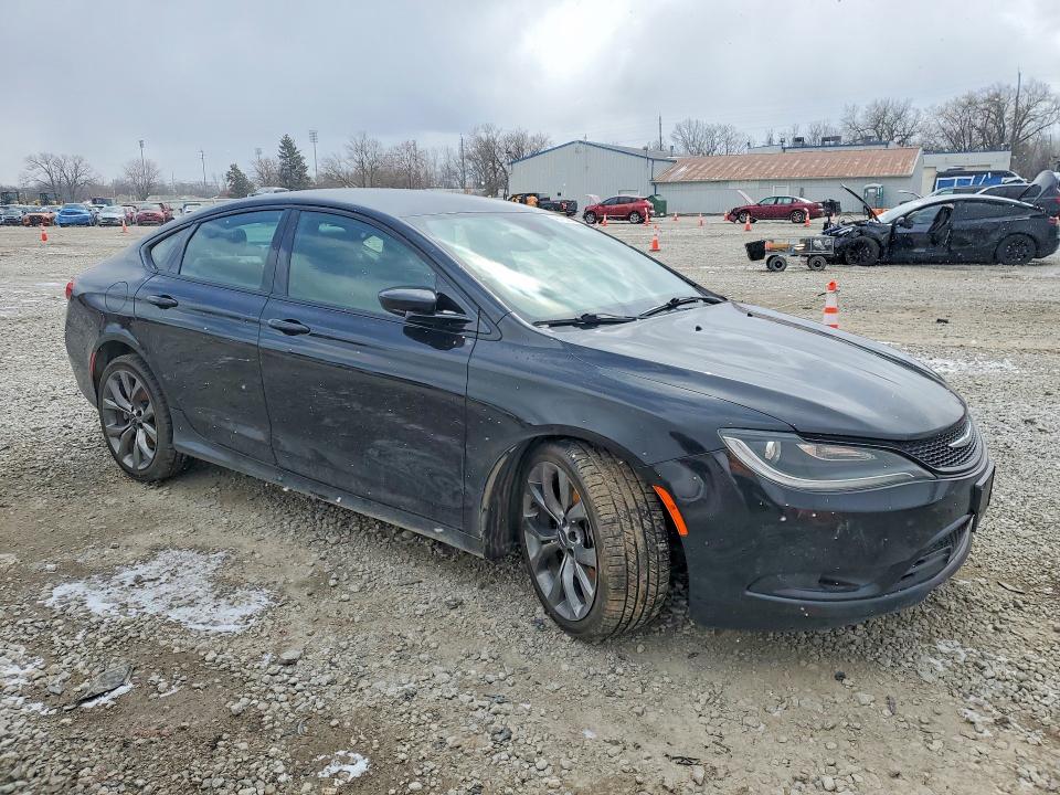 45755476 :رقم المزاد ، 1C3CCCBB2FN565936 vin ، 2015 Chrysler 200 مزاد بيع