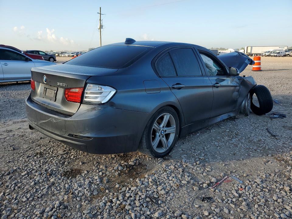 47075726 :رقم المزاد ، WBA3B1C56DF462096 vin ، 2013 Bmw 320 مزاد بيع