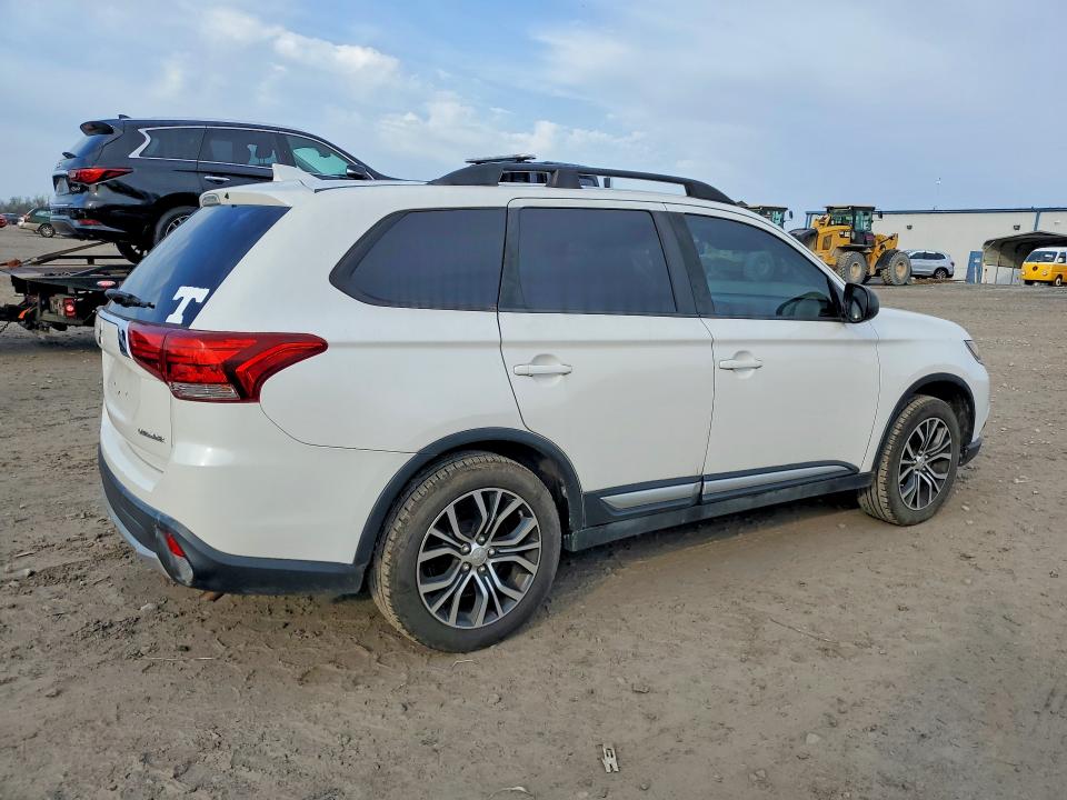 Продаж на аукціоні авто 2017 Mitsubishi Outlander, vin: JA4AZ2A33HZ038645, номер лоту: 45696496