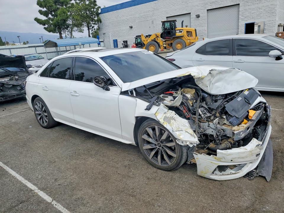 Продажа на аукционе авто 2021 Audi A4, vin: WAUABAF44MA052873, номер лота: 45694606