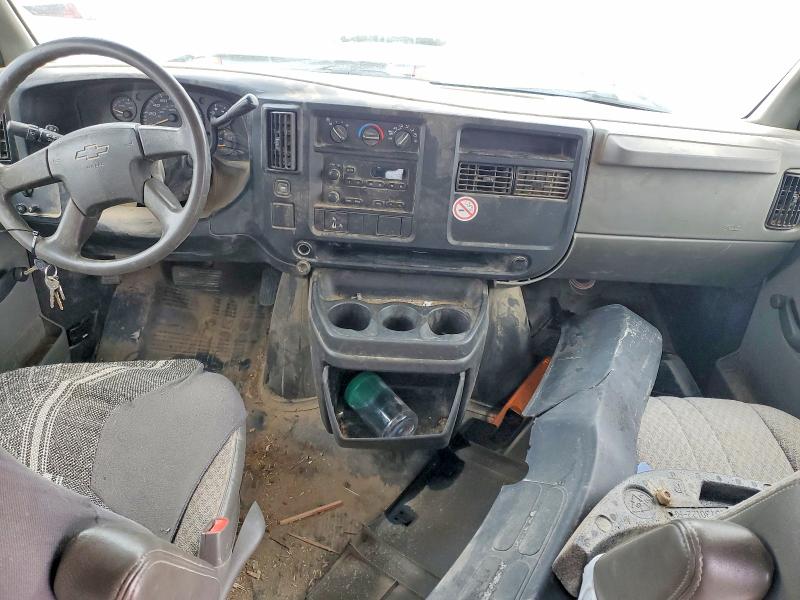 74196575 :رقم المزاد ، 1GCHG39U161235760 vin ، 2006 Chev Express G3500 مزاد بيع