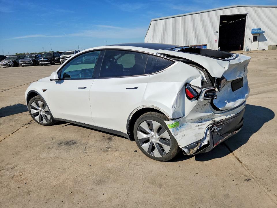 2023 Tesla Model Y მანქანა იყიდება აუქციონზე, vin: 7SAYGDEE4PF687590, აუქციონის ნომერი: 46398456
