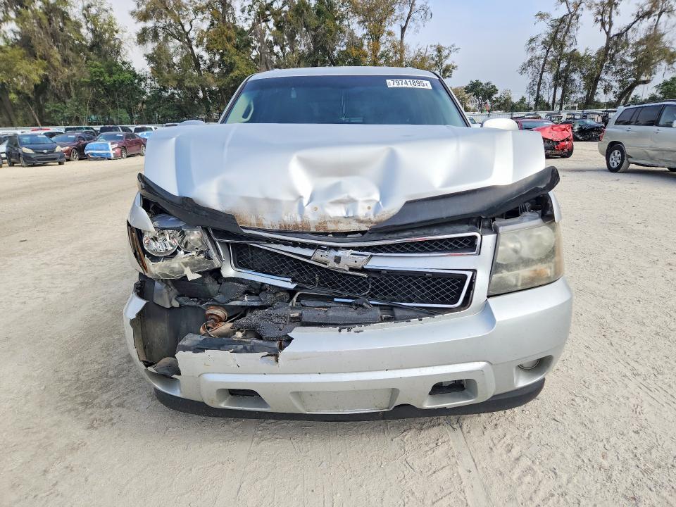 Продаж на аукціоні авто 2011 Chevrolet Suburban, vin: 1GNSCHE07BR120844, номер лоту: 79741895
