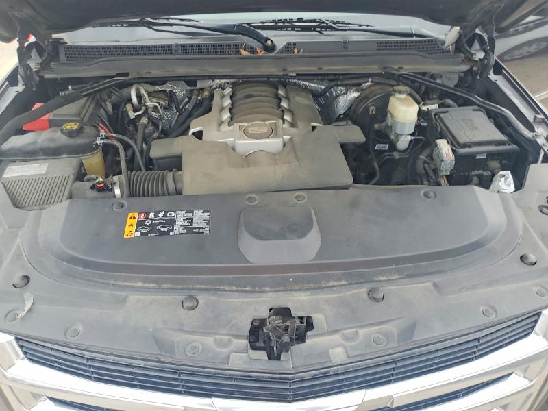 42047786 :رقم المزاد ، 1GYS3BKJXJR368601 vin ، 2018 Cadillac Escalade مزاد بيع